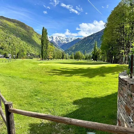 Rez De Jardin Calme Proche Centre Apartamento Bagnères-de-Luchon
