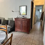 Rez De Jardin Calme Proche Centre Appartement Bagnères-de-Luchon