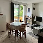 公寓 Rez De Jardin Calme Proche Centre Bagnères-de-Luchon